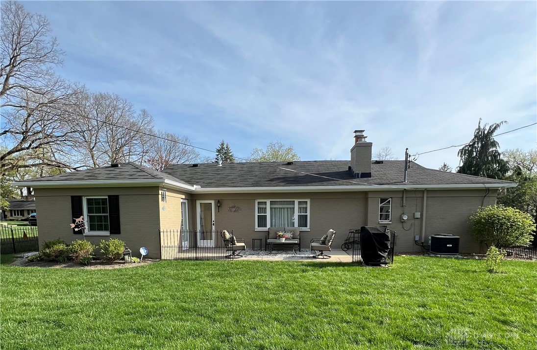 287 Marchester Drive, Kettering, Ohio image 48