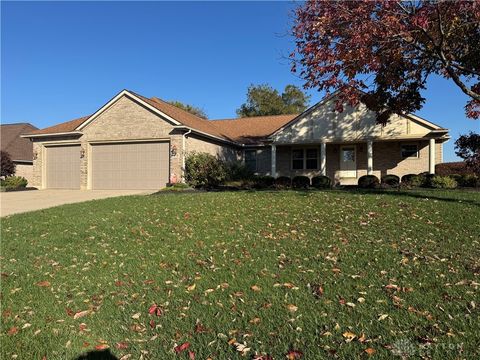 Homes For Sale - 912 Golden Beech Drive<br/> Montgomery County, Brookville, OH 45309
