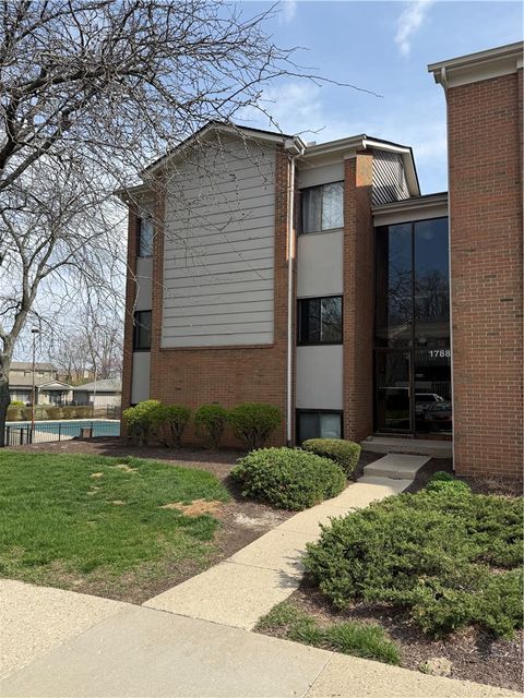 Photo of 1788 Cherokee Drive #F, Dayton, OH 45449 (MLS # 955416)