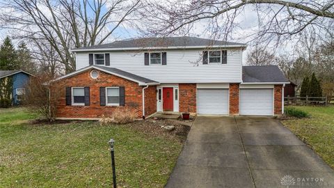 Photo of 391 Roselake Drive, Dayton, OH 45458 (MLS # 952507)