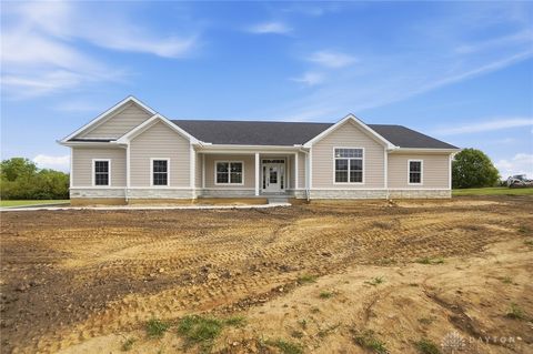 Photo of 4600 Beal Road, Franklin, OH 45005 (MLS # 955069)