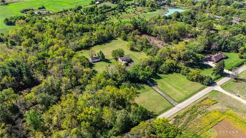 Tiny photo for 4103 Middle Run Road, Spring Valley Village, OH 45370 (MLS # 945512)