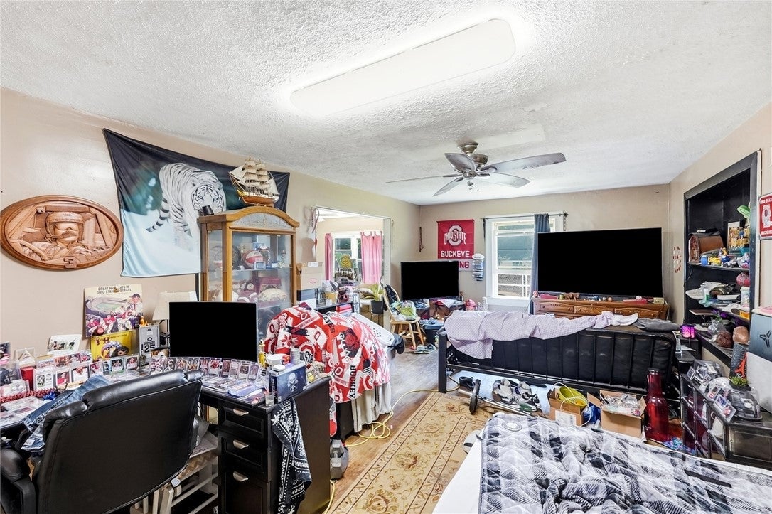 74 W Alex Bell Road