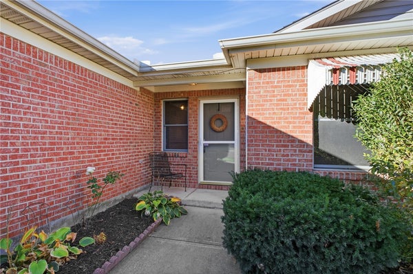 428 WHISPER LN, XENIA, OH 45385 - Image b7bc5347629601fb5d1f8c0095e330c1/4029395909