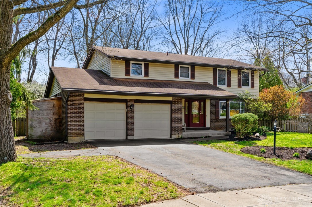 1732 Hillrose Place, Fairborn, Ohio image 3