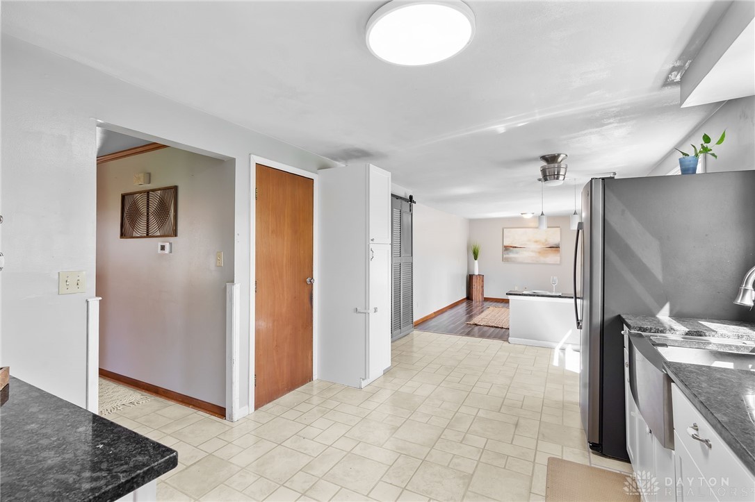 1732 Hillrose Place, Fairborn, Ohio image 13