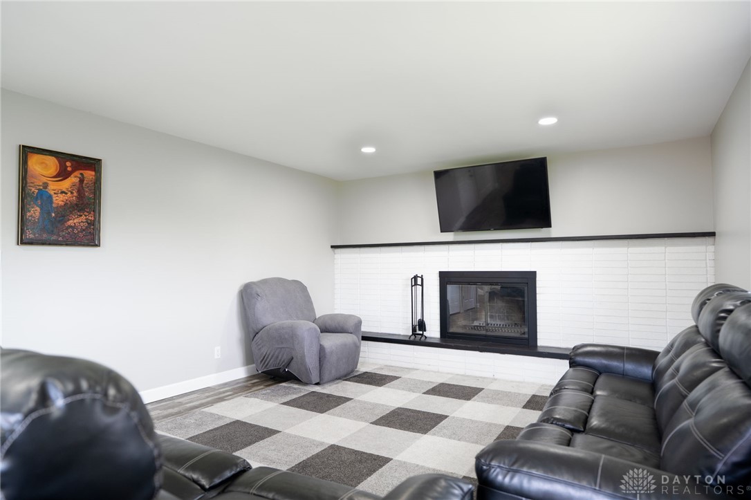 9130 S Palmer Road, New Carlisle, Ohio image 12