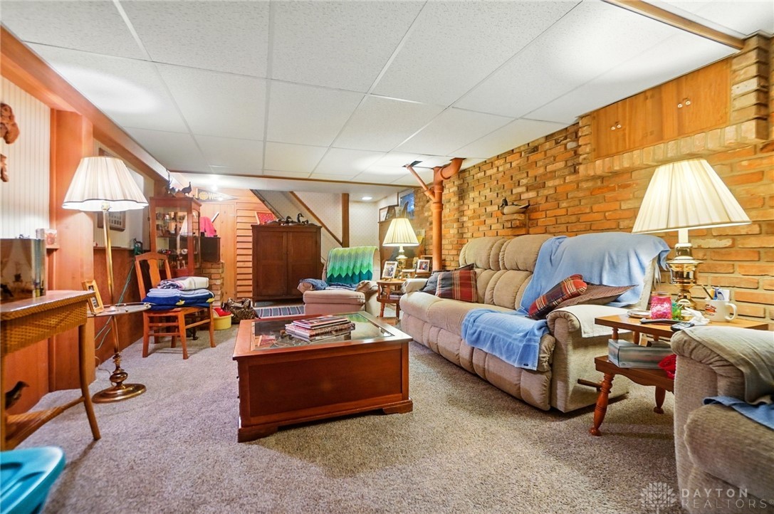 624 Snowhill Boulevard, Springfield, Ohio image 47