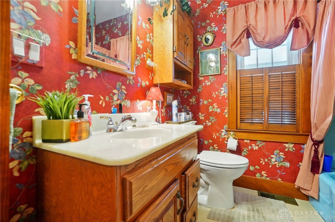 624 Snowhill Boulevard, Springfield, Ohio image 27
