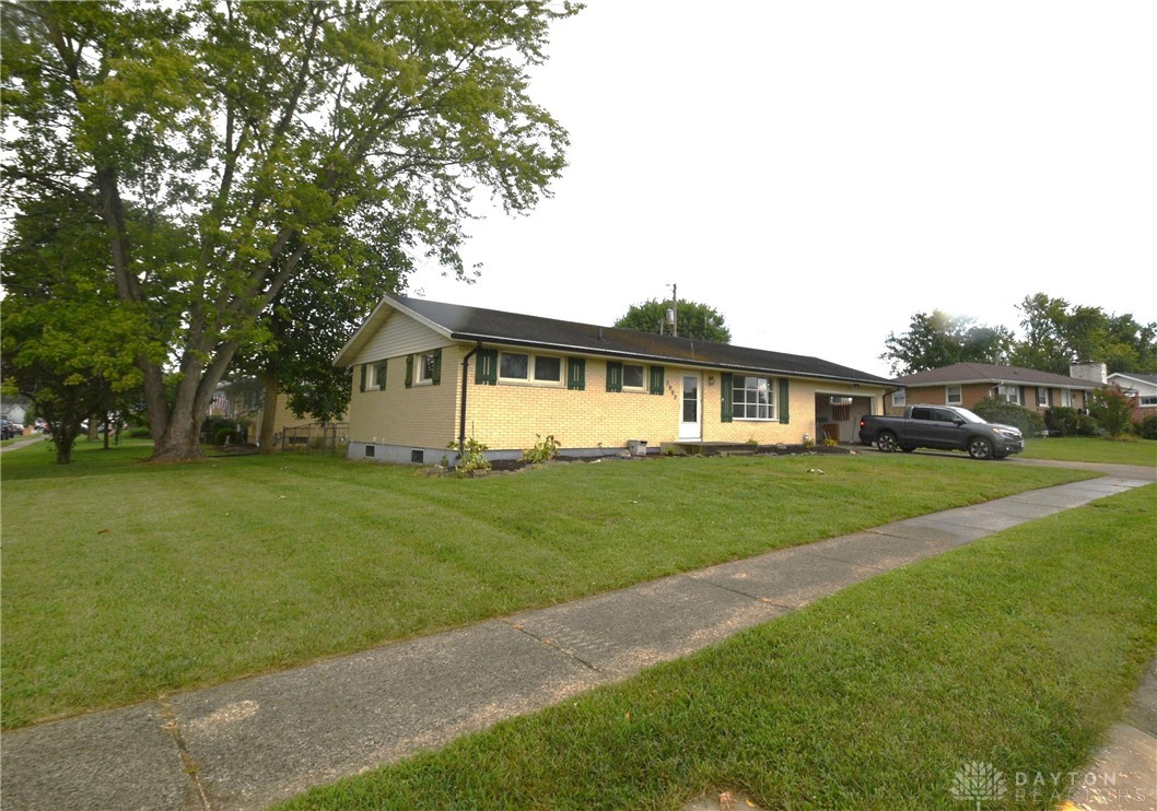 3905 Kimberly Drive, Springfield, Ohio image 36