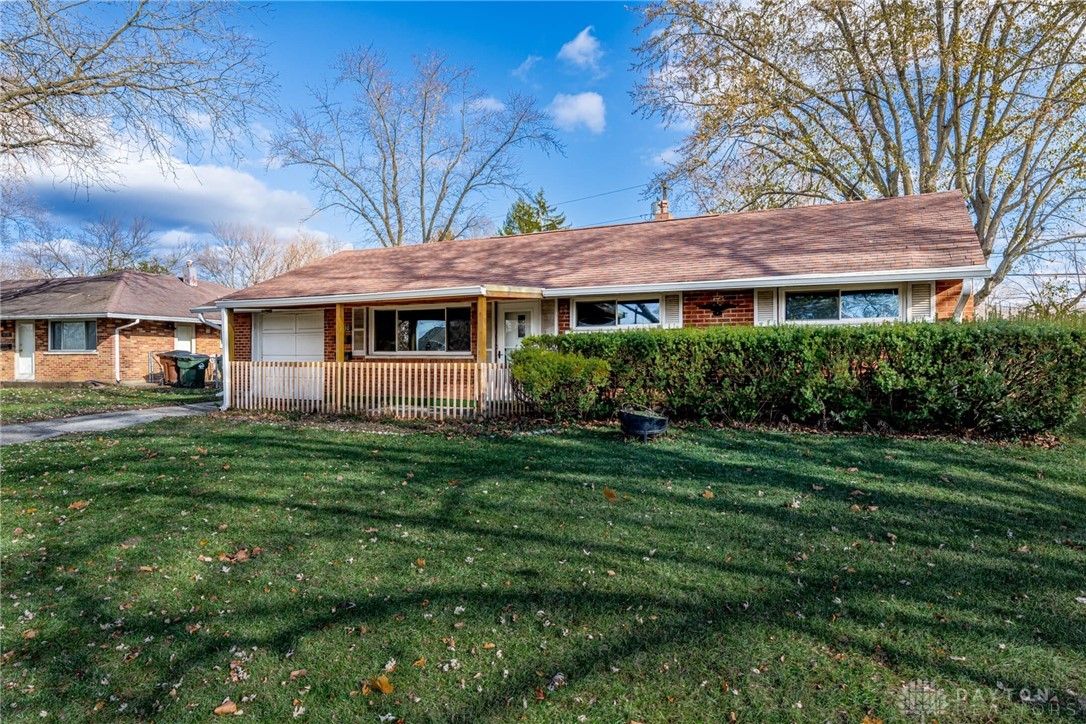 2225 Burnside Drive, Dayton, Ohio image 2