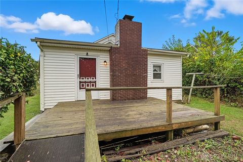 Tiny photo for 217 3rd Street, Trenton, OH 45067 (MLS # 945376)
