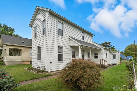 Photo of 217 3rd Street, Trenton, OH 45067 (MLS # 945376)