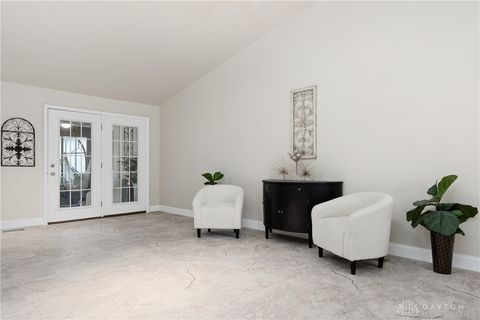 Tiny photo for 565 Pine Needles Drive, Centerville, OH 45458 (MLS # 946465)
