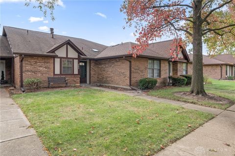 Photo of 565 Pine Needles Drive, Centerville, OH 45458 (MLS # 946465) Photo of 565 Pine Needles Drive, Centerville, OH 45458 (MLS # 946465)