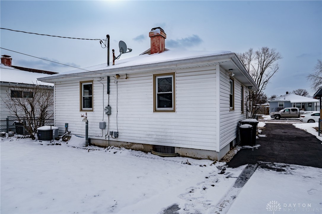 2407 Winwood Avenue, Moraine, Ohio image 31