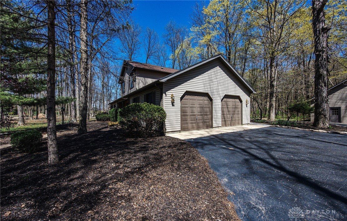 225 Country Road, Urbana, Ohio image 5