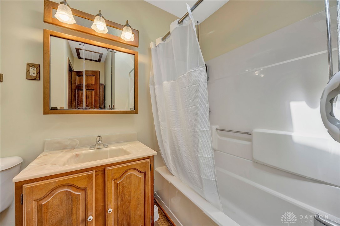 225 Country Road, Urbana, Ohio image 23