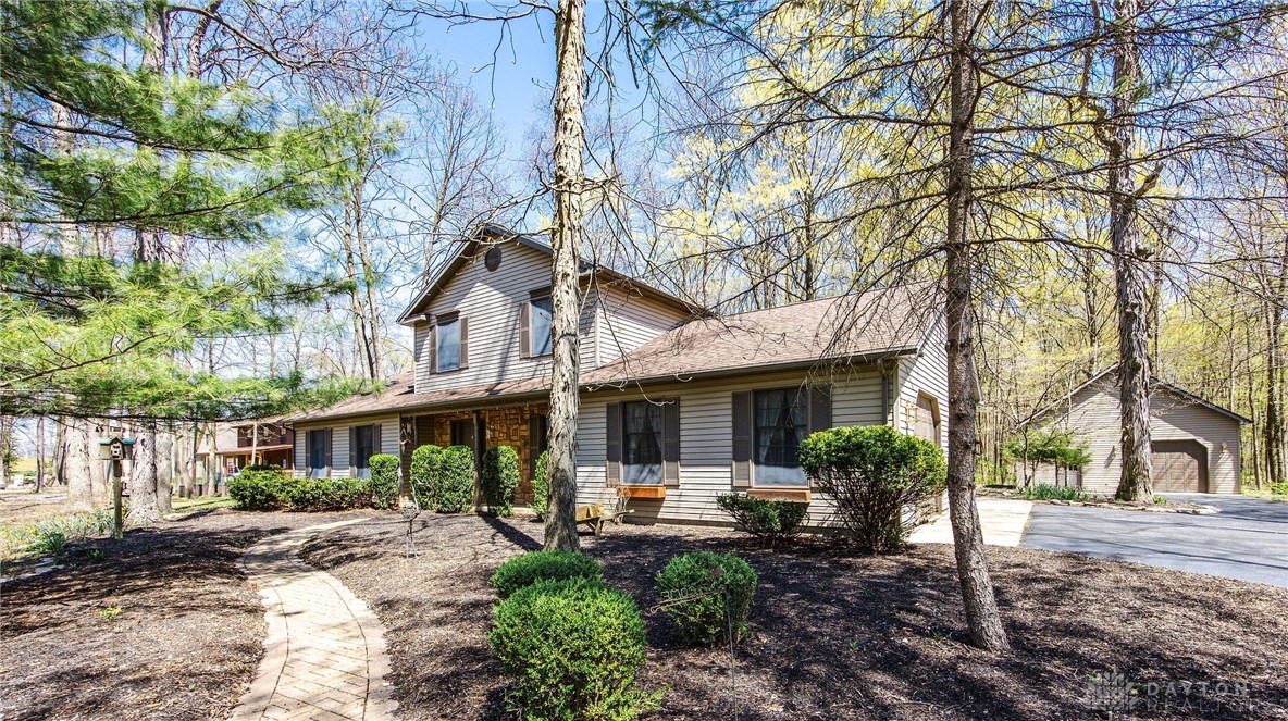 225 Country Road, Urbana, Ohio image 4