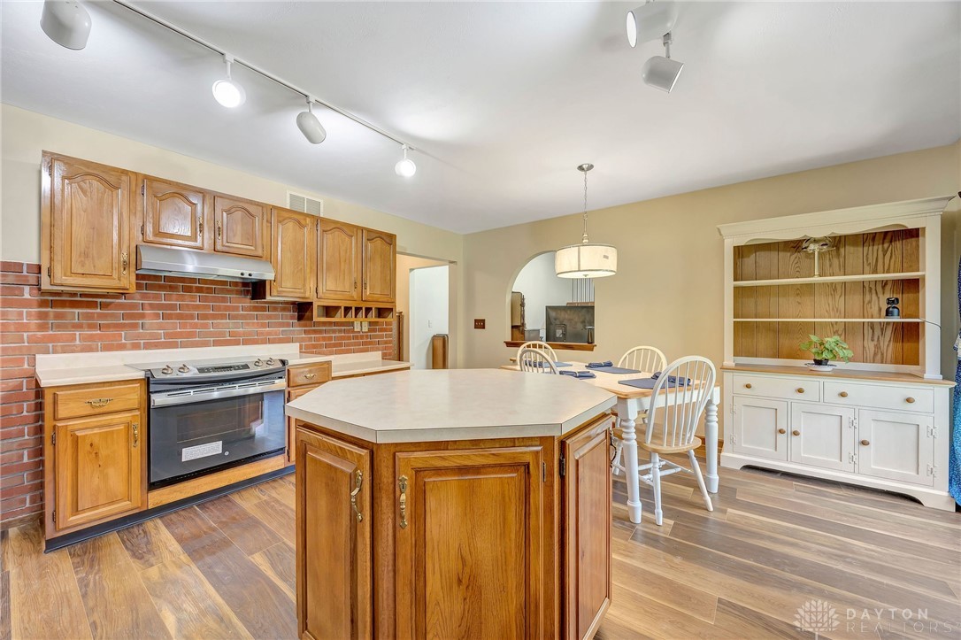 225 Country Road, Urbana, Ohio image 19