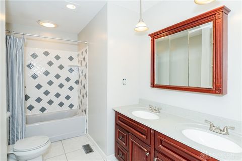 Tiny photo for 1237 Chevington Court, Dayton, OH 45459 (MLS # 946135)