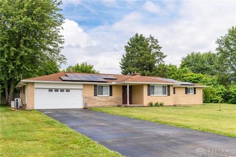 Photo of 2676 Waynesville Jamestown Road, Caesarcreek Twp, OH 45385 (MLS # 962456)