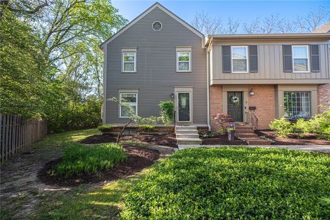 Photo of 11 Nicholson Ct. Ct, Dayton, OH 45459 (MLS # 957336)