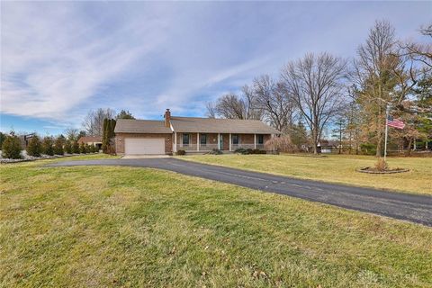 Photo of 3487 Drake Road, Lebanon, OH 45036 (MLS # 950730)