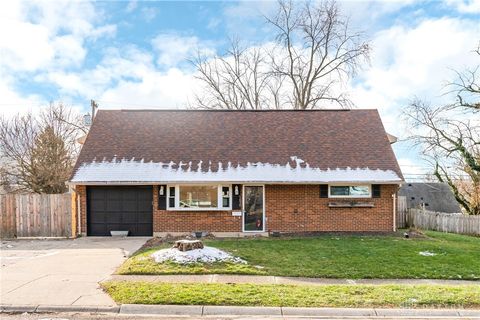 Photo of 5030 Renard Drive, Dayton, OH 45424 (MLS # 949109)