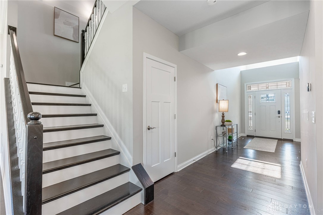 705 Dewmar Drive, Beavercreek, Ohio image 19