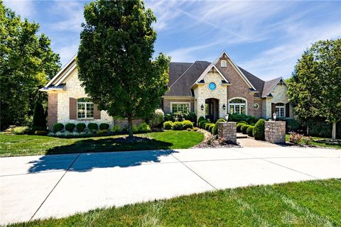 Photo of 2185 Tanbark Trail, Sugarcreek Twp, OH 45385 (MLS # 942192)
