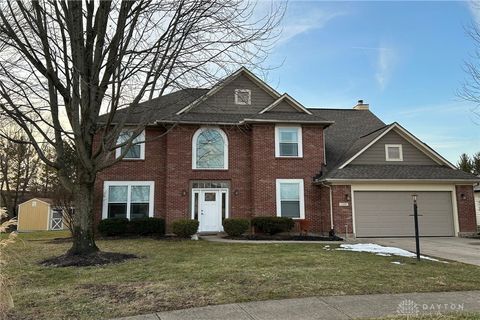 Photo of 1399 Heritage Trace Court, Bellbrook, OH 45305 (MLS # 952690)