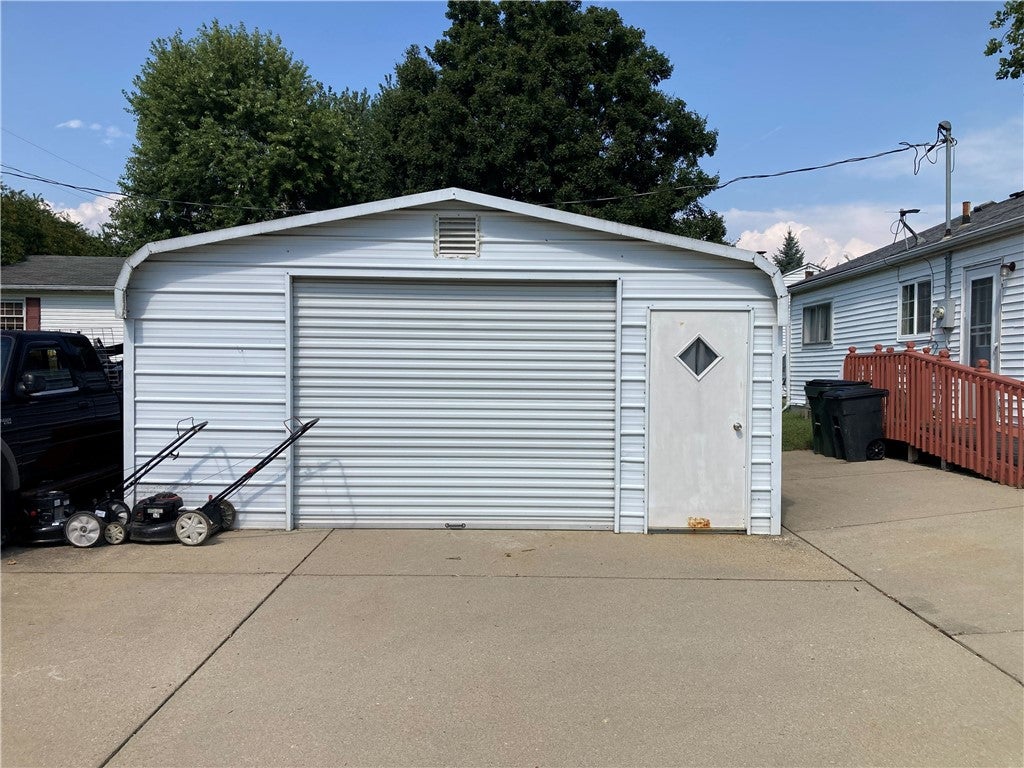5317 College Corner Pike