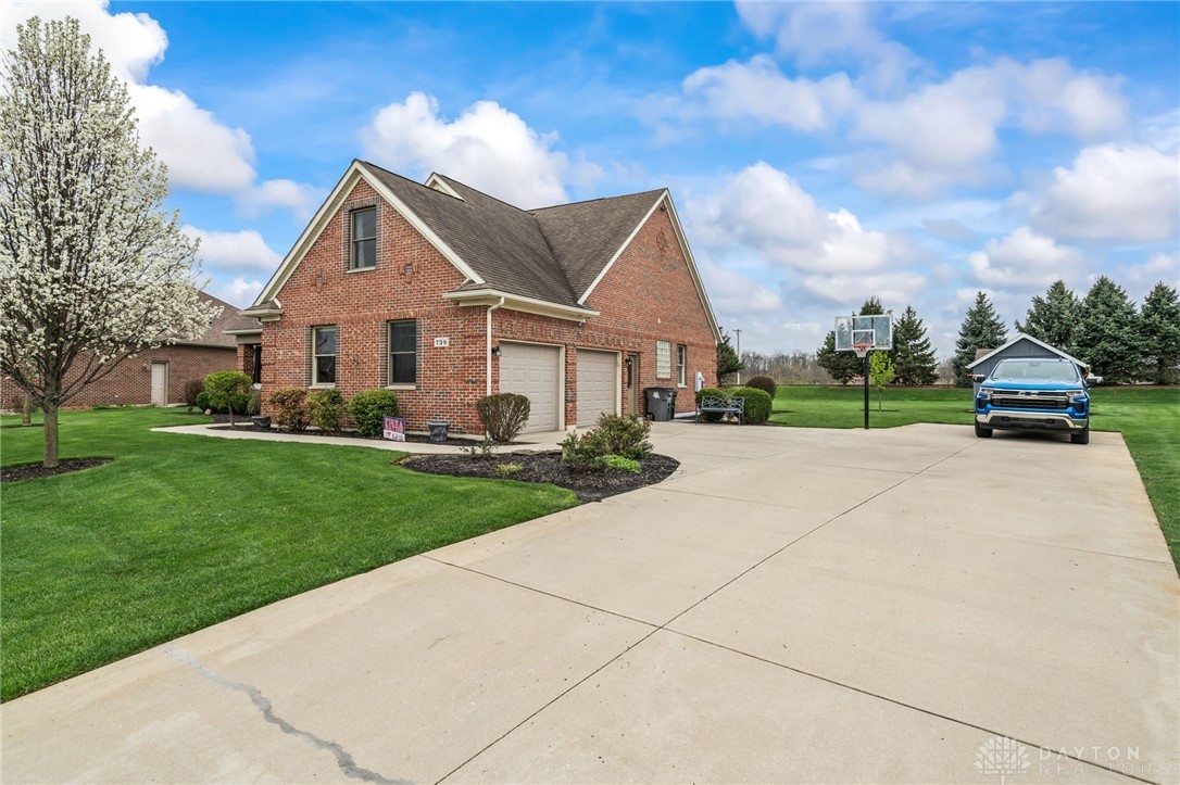 738 Governors Road, Troy, Ohio image 5
