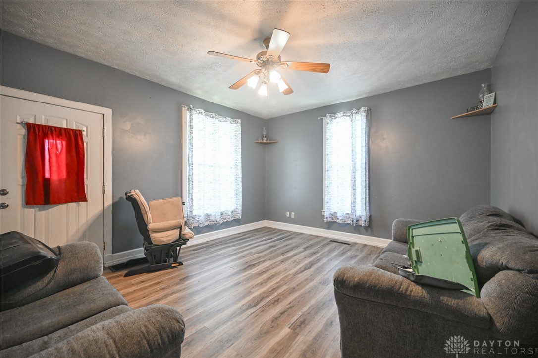 2939 Mechanicsburg Rd, Springfield, Ohio image 3