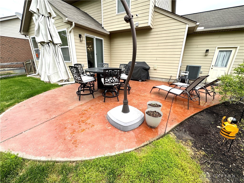126 Songbird Court, Monroe, Ohio image 2