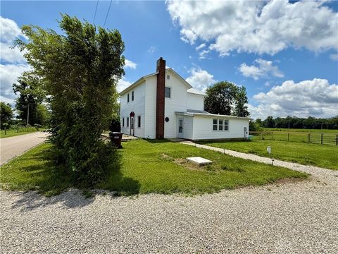Photo of 10995 Rockridge Road, Lewisburg, OH 45338 (MLS # 938087)