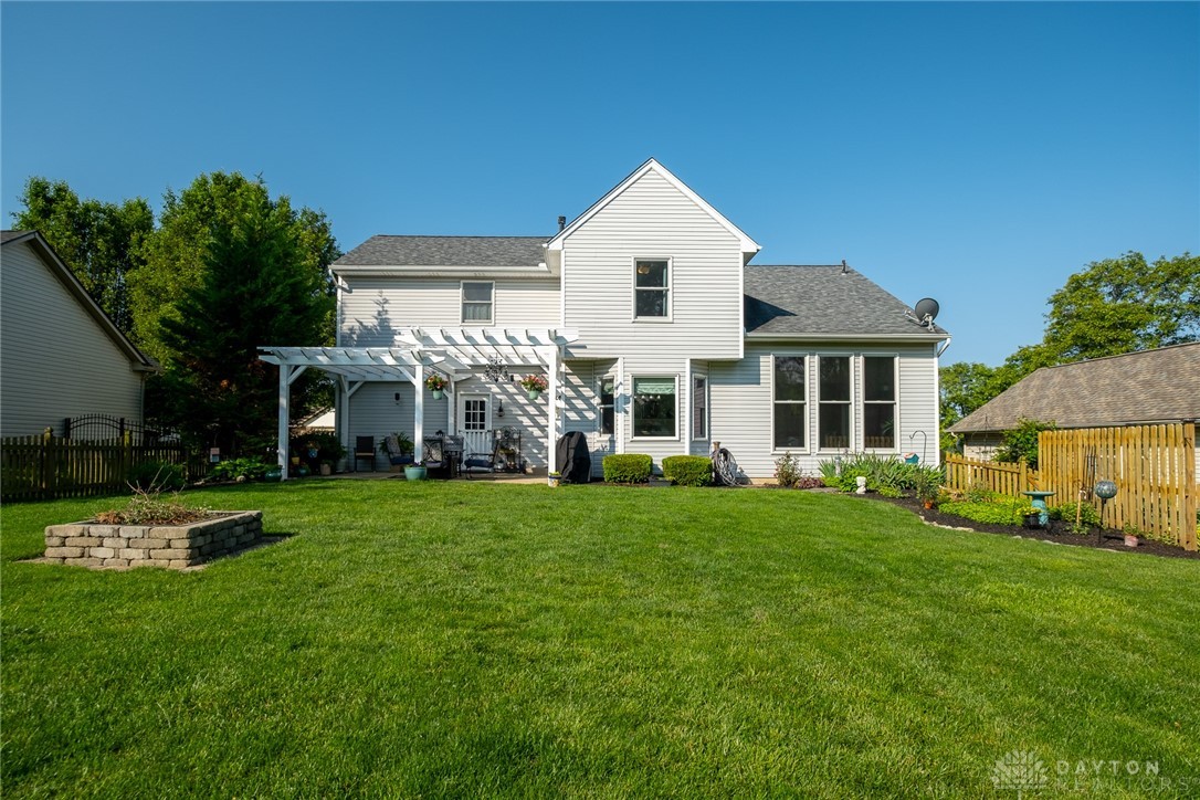 1199 Whitetail Drive, Fairborn, Ohio image 4