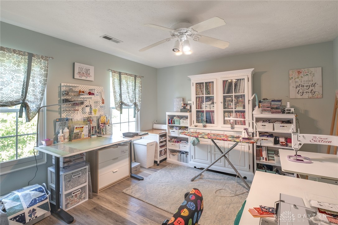 1199 Whitetail Drive, Fairborn, Ohio image 33
