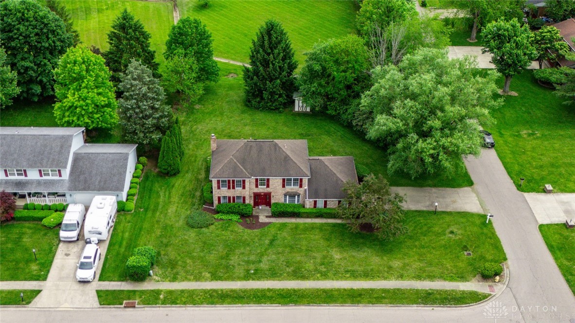1747 Maple Lane, Beavercreek, Ohio image 6