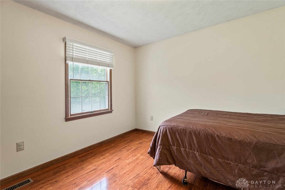 1747 Maple Lane, Beavercreek, Ohio image 31