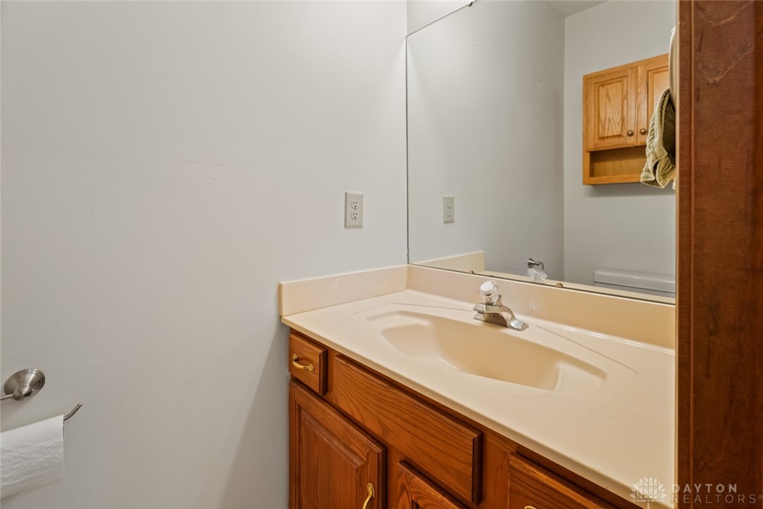 1747 Maple Lane, Beavercreek, Ohio image 26