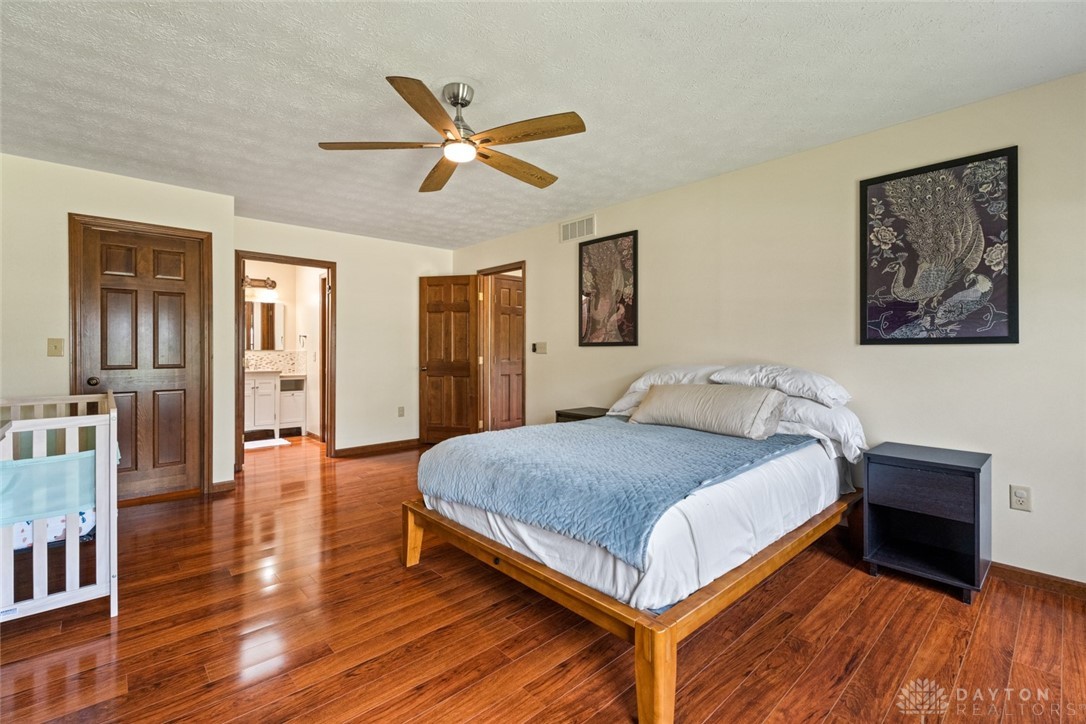 1747 Maple Lane, Beavercreek, Ohio image 35