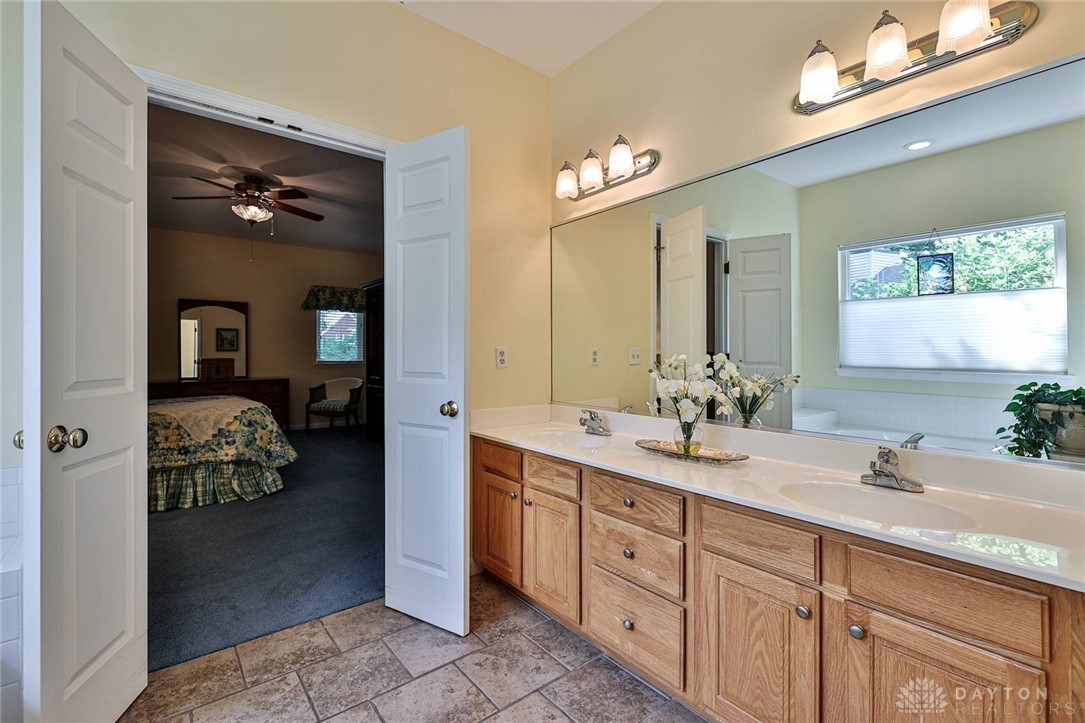 9376 Hickory Hill Court, Loveland, Ohio image 22
