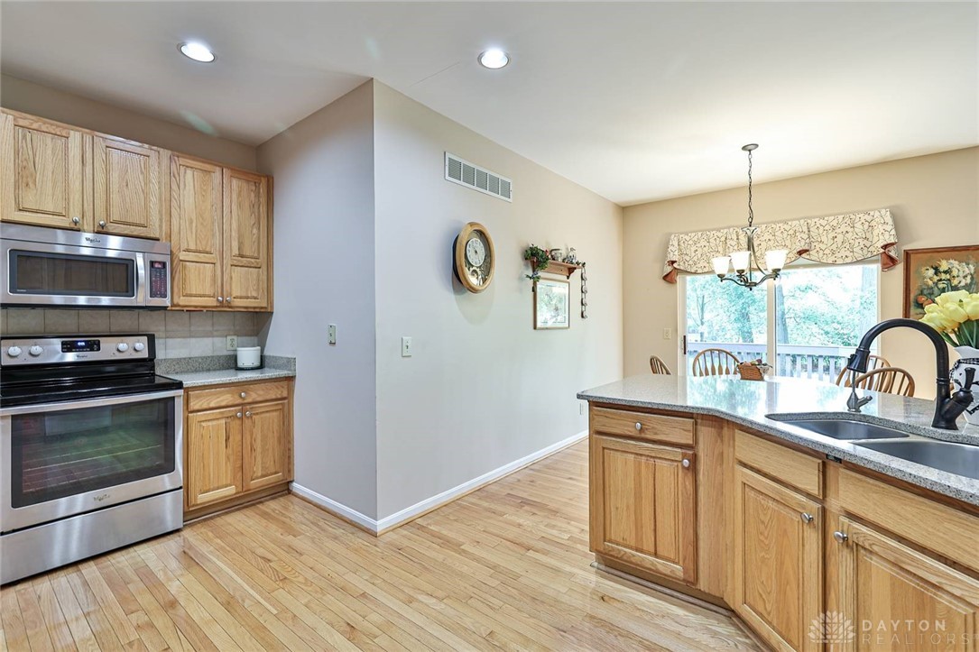 9376 Hickory Hill Court, Loveland, Ohio image 16
