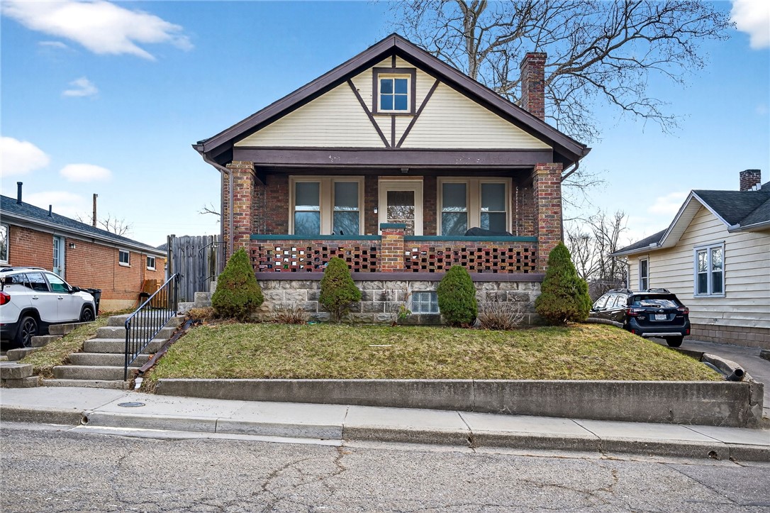 638 Sennett Street
