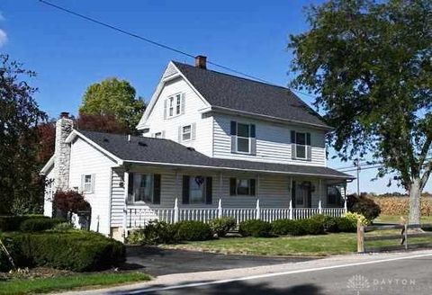 Photo of 536 Barnhart Road, Troy, OH 45373 (MLS # 950726)