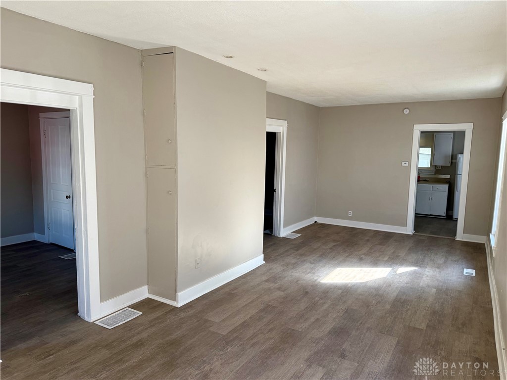 146 S Irwin Street, Dayton, Ohio image 4