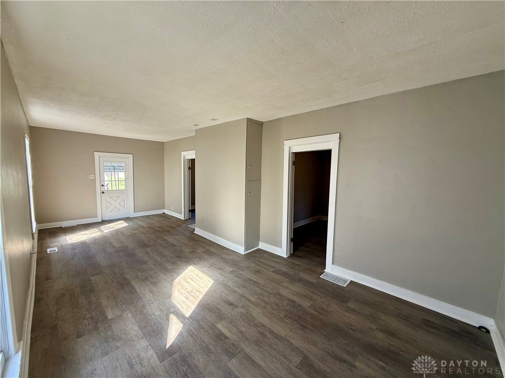 146 S Irwin Street, Dayton, Ohio image 8