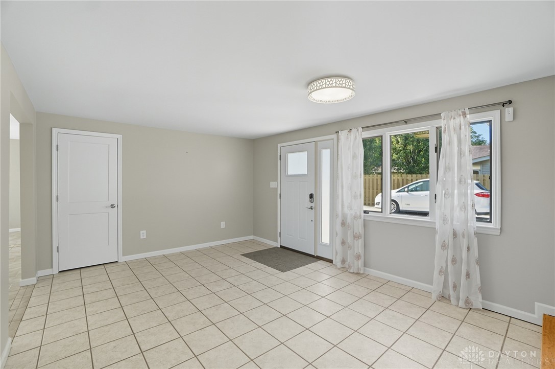 West Chester, Ohio 45069, United States, 3 Bedrooms Bedrooms, ,2 BathroomsBathrooms,Residential,Active,227185